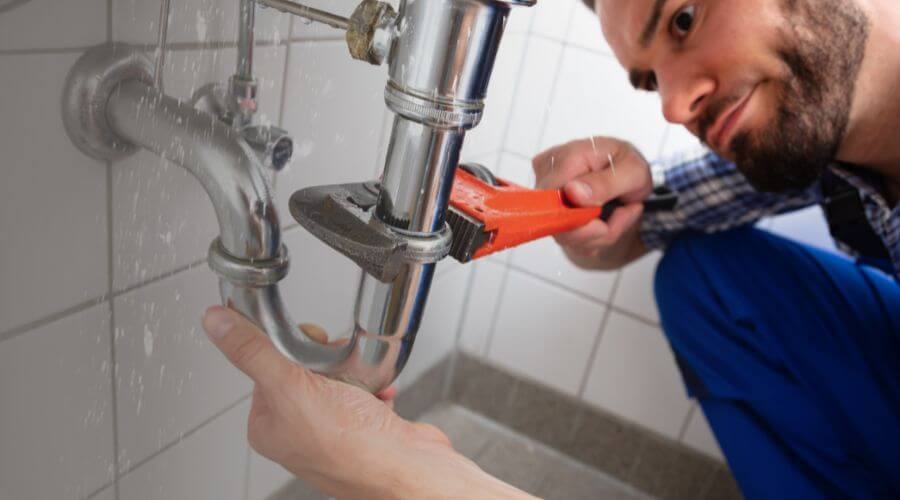 Local tankless water heater installation in Valley City, OH